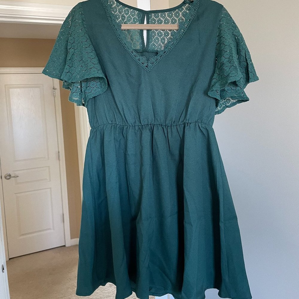 Green Short Sleeve Dress - M